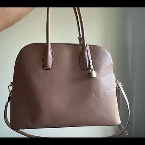 Hand bag